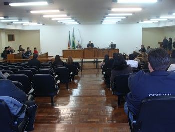 Acadêmicos(as) de Direito da FAMES assistem a Júri Acadêmicos(as) de Direito da FAMES assistem a Júri