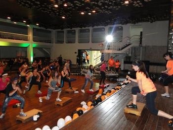 Acadêmicos(as) de Educação Física da FAMES participam de Maratona Fitness Acadêmicos(as) de Educação Física da FAMES participam de Maratona Fitness