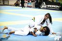 Aluna de Educação Física ganha campeonato nacional e internacional de Jiu-jitsu