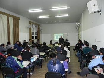 Alunos(as) do curso de Educação Física participam de palestras Alunos(as) do curso de Educação Física participam de palestras