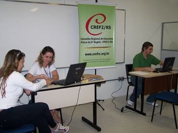 Conselho Regional de Educação Física realiza atendimento na FAMES