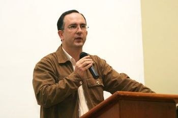 FAMES celebra a paz na comemoração de seu aniversário de 10 anos FAMES celebra a paz na comemoração de seu aniversário de 10 anos