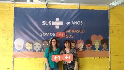 Programa de Extensão Saúde e Cuidado Humano apresenta dois trabalhos no 12º Congresso Brasileiro de Saúde Coletiva