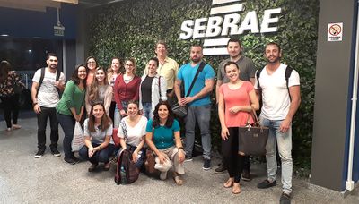 Alunos de Nutrição fazem visita ao Sebrae/RS